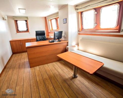 Судовые напольные покрытия